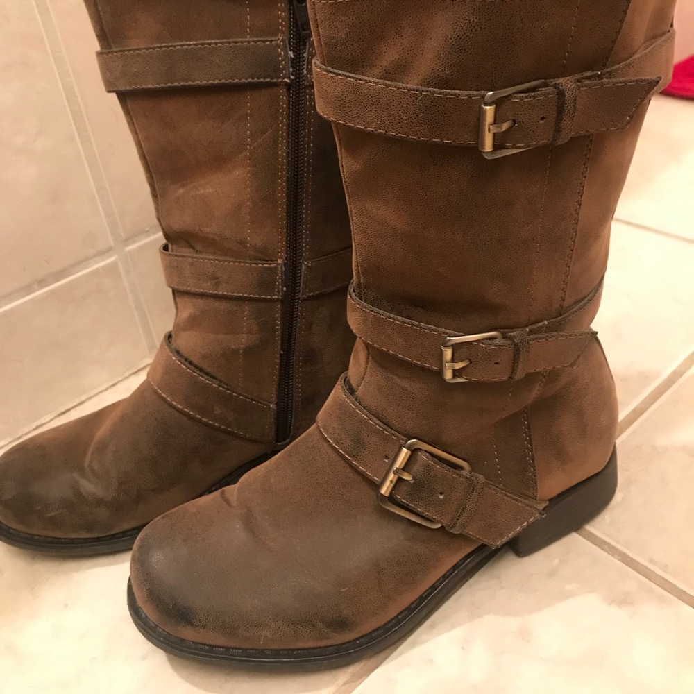 Boots/ booties brown manmade suede size 8